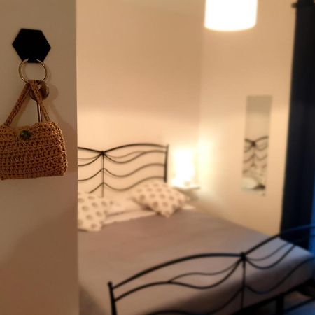 Hotel Residenza Tarzanà Palermo Pokój zdjęcie